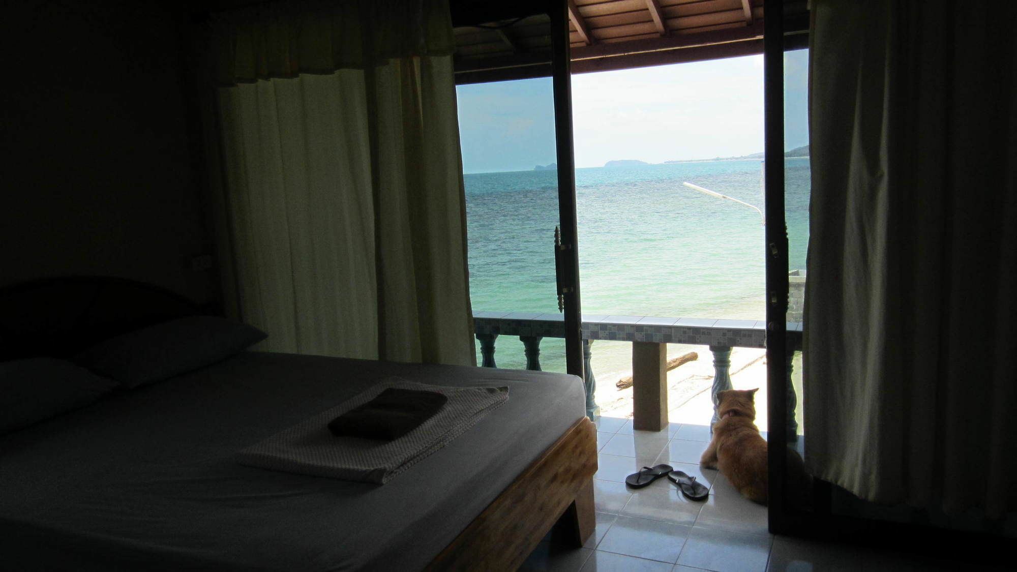 Charung Beach Hatrin Kültér fotó