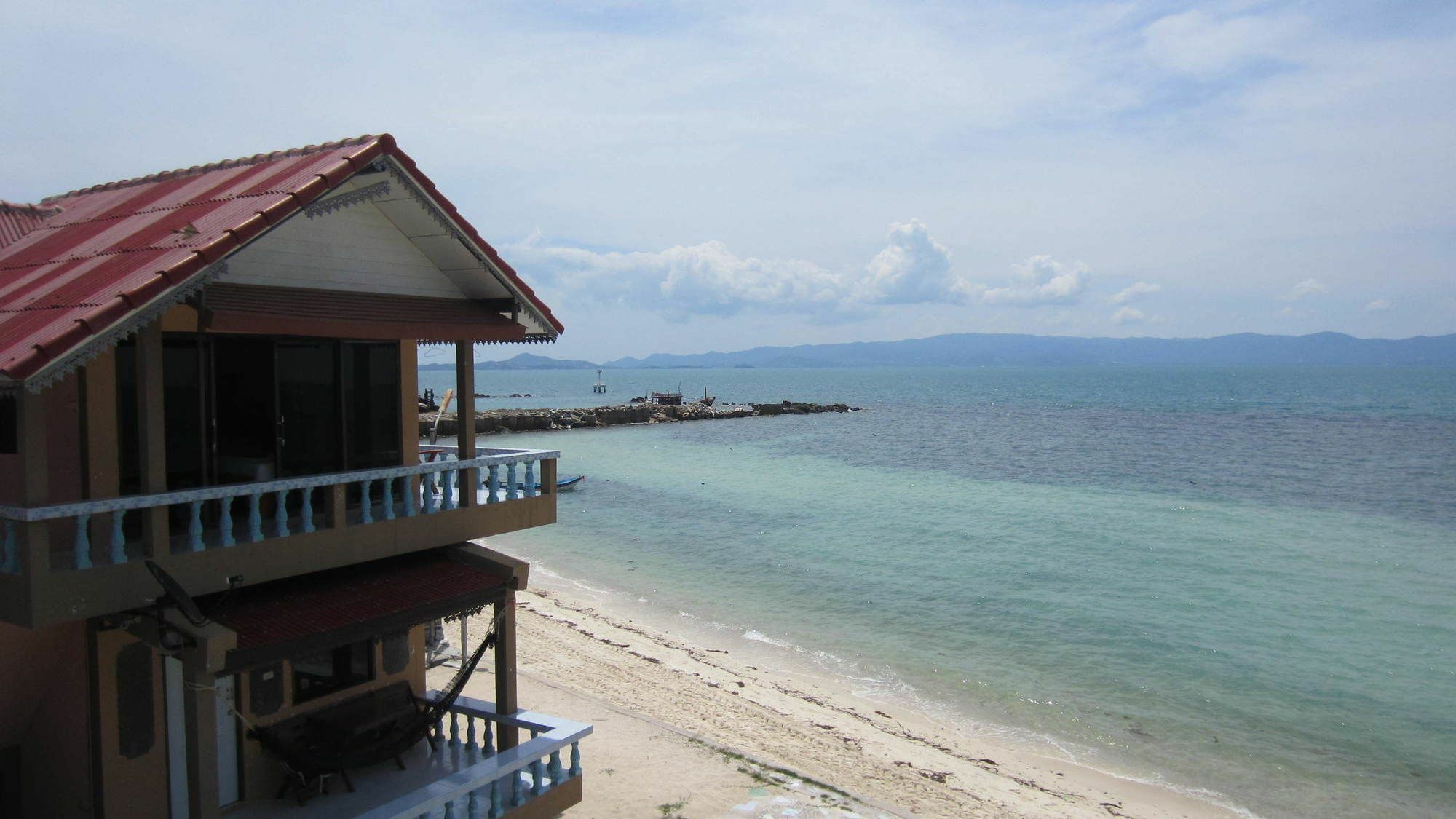 Charung Beach Hatrin Kültér fotó